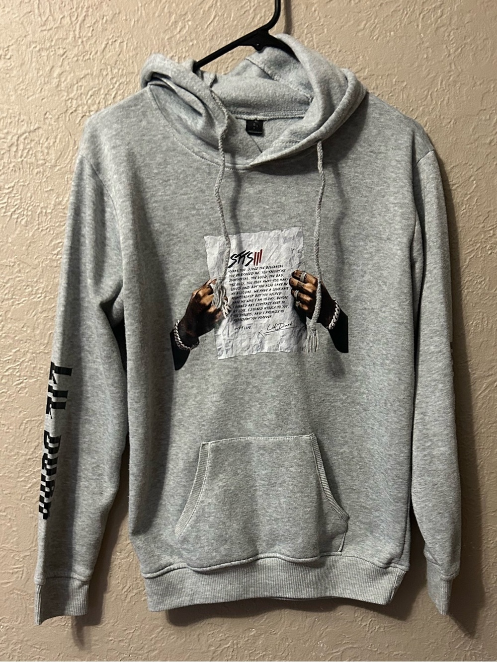Gray Graphic Pullover Hoodie with Front Art and Sleeve Print